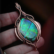Load image into Gallery viewer, Canadian Ammolite