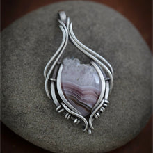 Load image into Gallery viewer, Agua Nueva Agate with Crystal Edge