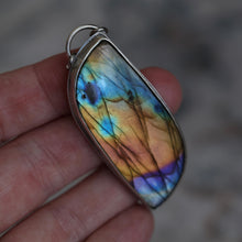 Load image into Gallery viewer, Labradorite In Sterling