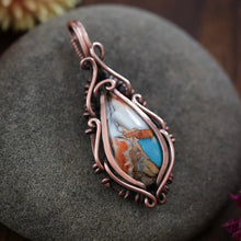 Load image into Gallery viewer, Spiny Oyster shell/ Kingman Turquoise/ Bronze composite