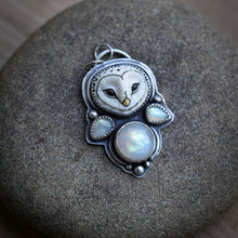 Load image into Gallery viewer, Porcelain Snow Owl head  with Moonstones
