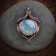 Load image into Gallery viewer, Stinking Water Plume agate Doublet
