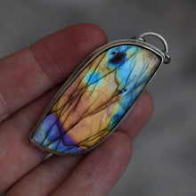 Load image into Gallery viewer, Labradorite In Sterling
