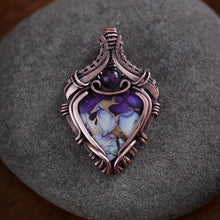 Load image into Gallery viewer, Dhalia Violet with Amethyst accent
