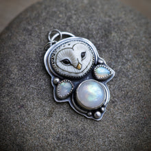 Load image into Gallery viewer, Porcelain Snow Owl head  with Moonstones
