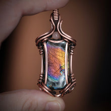 Load image into Gallery viewer, Spectrolite Labradrorite
