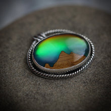 Load image into Gallery viewer, Wooden Hill inlay in Crystal and Aurora Opal doublet
