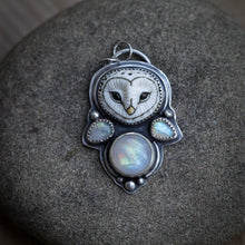 Load image into Gallery viewer, Porcelain Snow Owl head  with Moonstones
