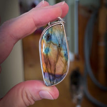 Load and play video in Gallery viewer, Labradorite In Sterling
